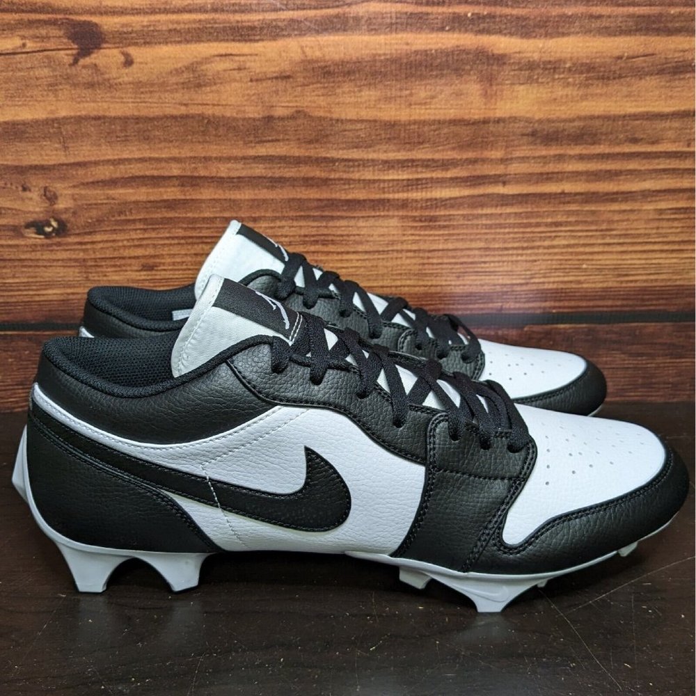 Nike Air Jordan 1 Low TD Men's 14 Panda White Black football cleats FJ6245-100 - Picture 3 of 9